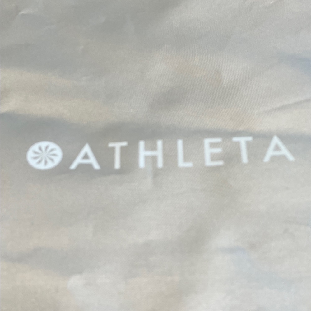 Athleta Metallic Silver Drawstring Pouch - Picture 2 of 3